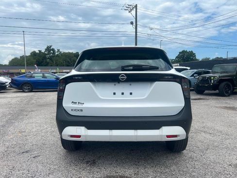 Used 2025 Nissan Kicks S FWD image 6