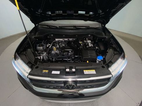 Used 2024 Volkswagen Taos SE FWD image 24