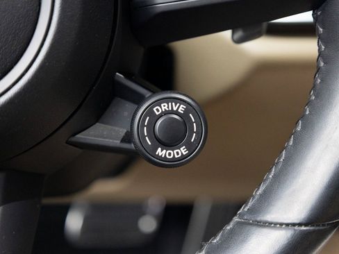 Certified 2022 Porsche 911 Carrera image 18