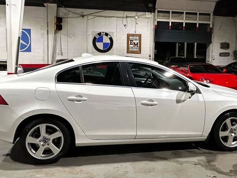 Used 2012 Volvo S60 T5 w/ Multimedia Pkg image 6