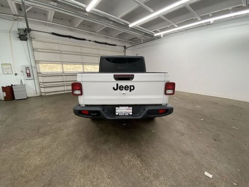 Used 2020 Jeep Gladiator Sport w/ Quick Order Package 24S image 5