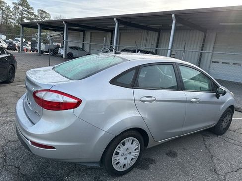 Used 2017 Ford Fiesta S image 7