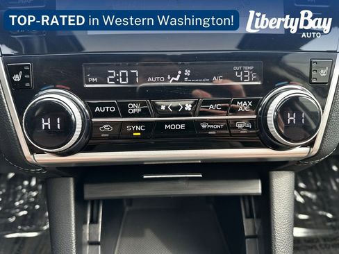 Used 2018 Subaru Outback 2.5i Touring image 25