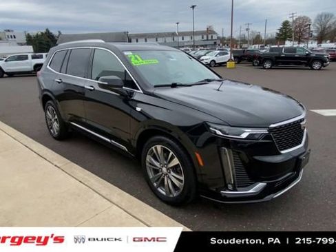 Used 2021 Cadillac XT6 Premium Luxury image 2