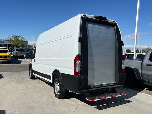 New 2024 RAM ProMaster 3500 w/ Delivery Van Package FWD image 4