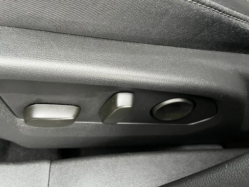 Used 2022 Buick Envision Preferred w/ Sport Touring Package image 19