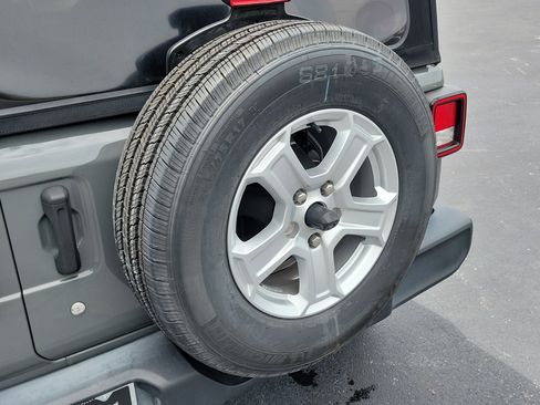 Used 2020 Jeep Wrangler Unlimited Sport S AWD/4WD image 8