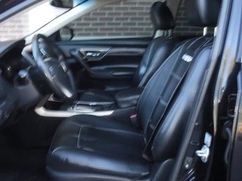 Used 2015 Nissan Altima 2.5 SL w/ Moonroof Package image 8