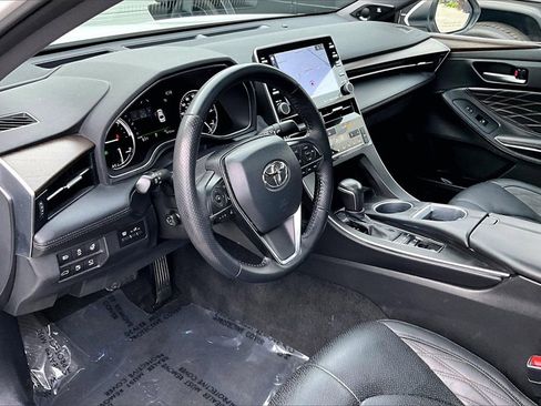 Certified 2022 Toyota Avalon Limited image 17