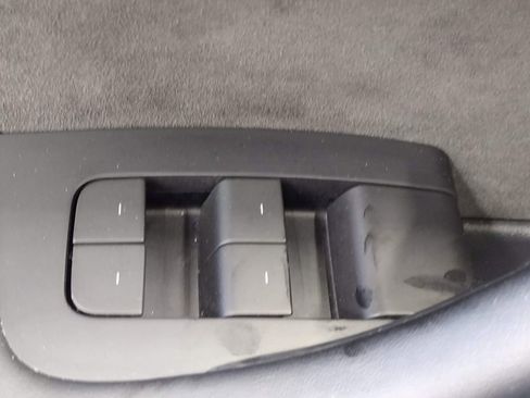 Used 2023 Tesla Model 3 Performance image 19