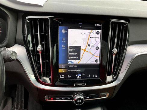 Used 2020 Volvo V60 T5 Momentum w/ Protection Package Premier FWD image 5
