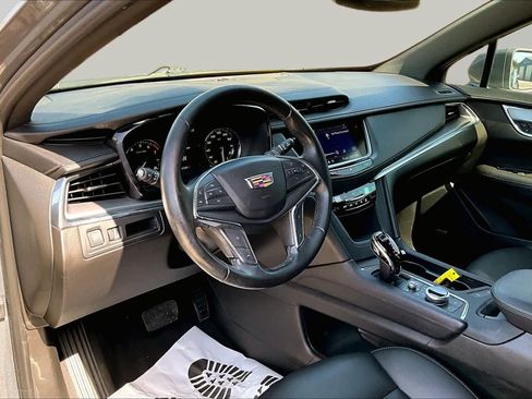Used 2020 Cadillac XT5 Luxury FWD image 17