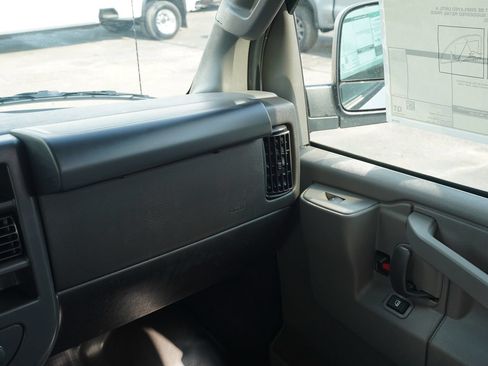 New 2026 GMC Savana 2500 Extended w/ Driver Convenience Package RWD image 8
