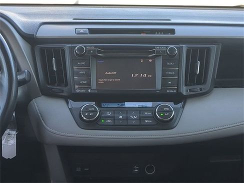 Used 2017 Toyota RAV4 XLE image 18