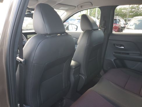 New 2026 Nissan Kicks SR image 16