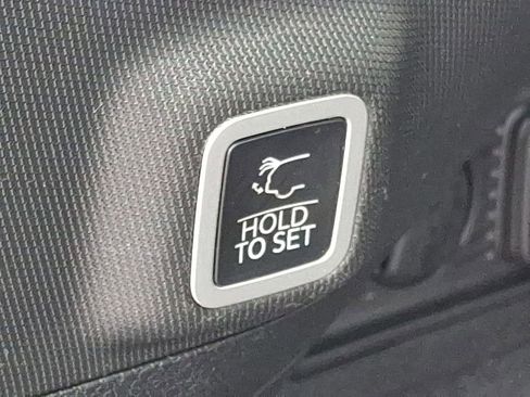 Used 2022 Jeep Grand Cherokee Summit image 35