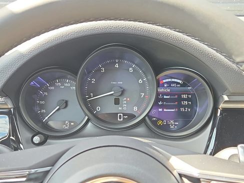 Certified 2026 Porsche Macan AWD/4WD image 10