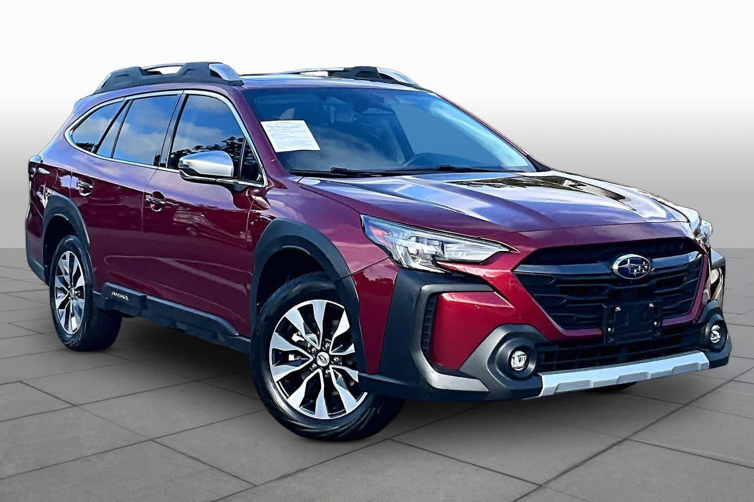 Used 2023 Subaru Outback Touring AWD/4WD image 3