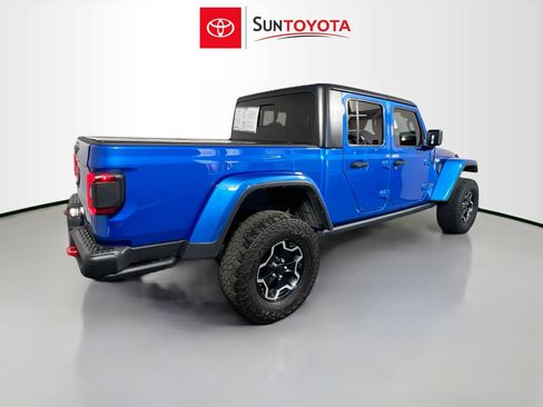 Used 2022 Jeep Gladiator Rubicon w/ Advanced Safety Group image 4