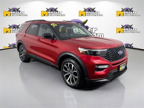 Used 2020 Ford Explorer ST w/ Premium Technology Package image 3