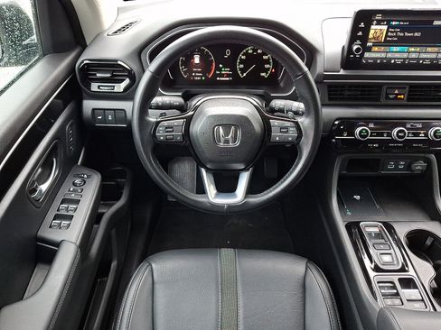 Used 2024 Honda Pilot EX-L image 11