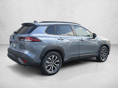 New 2026 Toyota Corolla Cross SE image 5