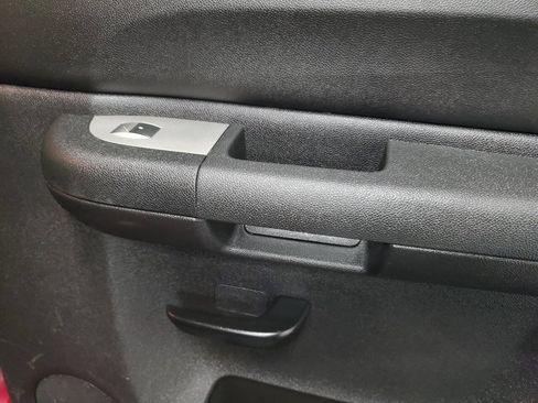 Used 2007 Chevrolet Silverado 1500 LT w/ Safety Package image 18