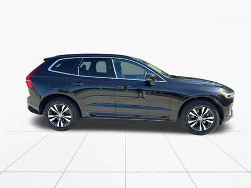 Used 2023 Volvo XC60 B5 Core FWD image 9
