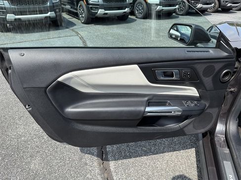 Used 2024 Ford Mustang GT Premium image 10