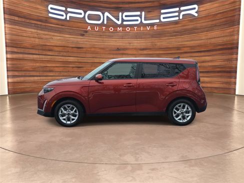 Used 2024 Kia Soul LX w/ Option Group 015 image 2