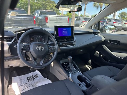 Used 2023 Toyota Corolla LE FWD image 30