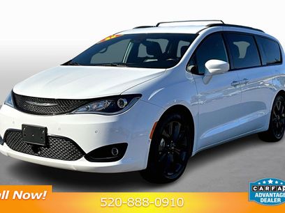 Used 2020 Chrysler Pacifica Touring-L w/ Advanced Safetytec Group