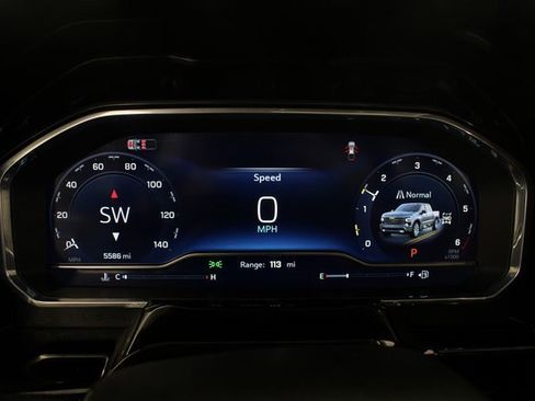 Used 2025 Chevrolet Silverado 1500 High Country w/ Technology Package image 14