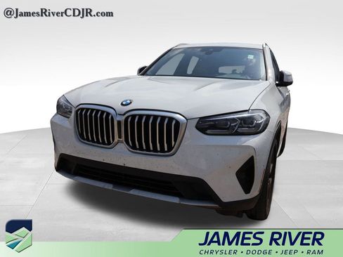 Used 2022 BMW X3 xDrive30i w/ Premium Package 2 AWD/4WD image 3