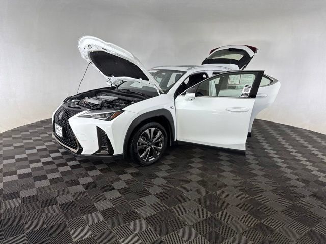 Used 2019 Lexus UX 200 F Sport w/ F Sport Premium Package FWD image 12
