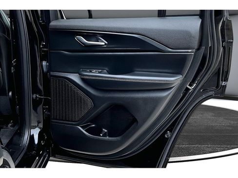 Certified 2023 Jeep Grand Cherokee Altitude AWD/4WD image 43
