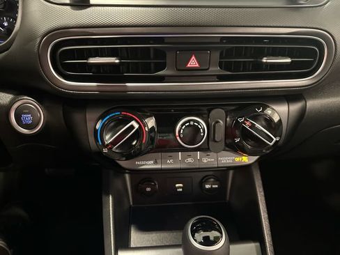 Used 2023 Hyundai Kona SEL AWD/4WD image 19
