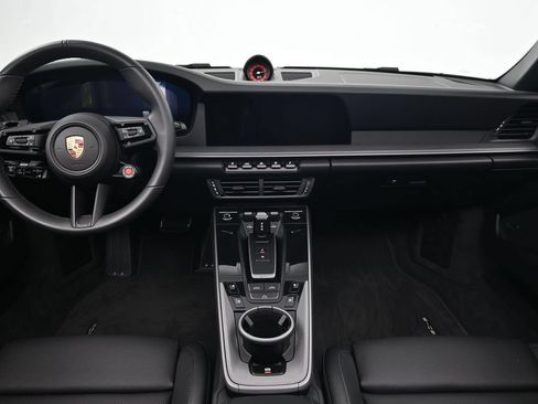 Used 2025 Porsche 911 Carrera RWD image 7