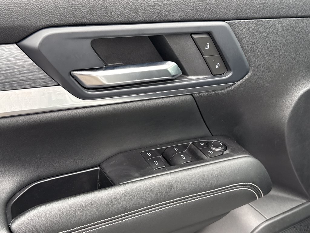Certified 2025 GMC Terrain Elevation AWD/4WD image 14
