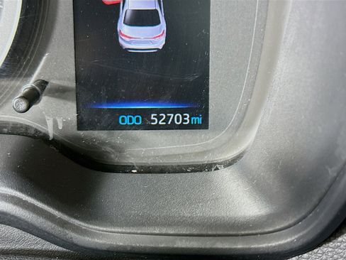 Used 2020 Toyota Corolla LE image 16