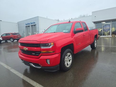 Used 2018 Chevrolet Silverado 1500 LT w/ All Star Edition image 6