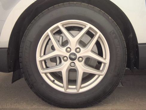 Used 2024 Ford Edge SEL w/ Convenience Package AWD/4WD image 15