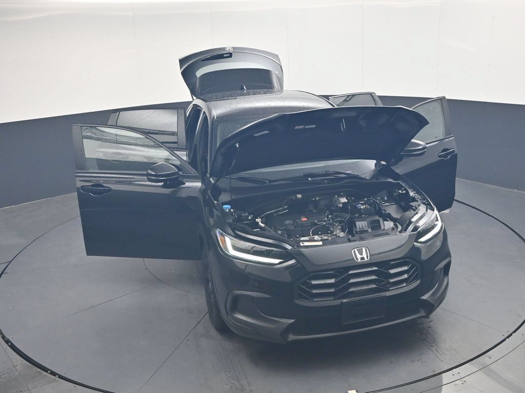 Used 2025 Honda HR-V Sport image 39