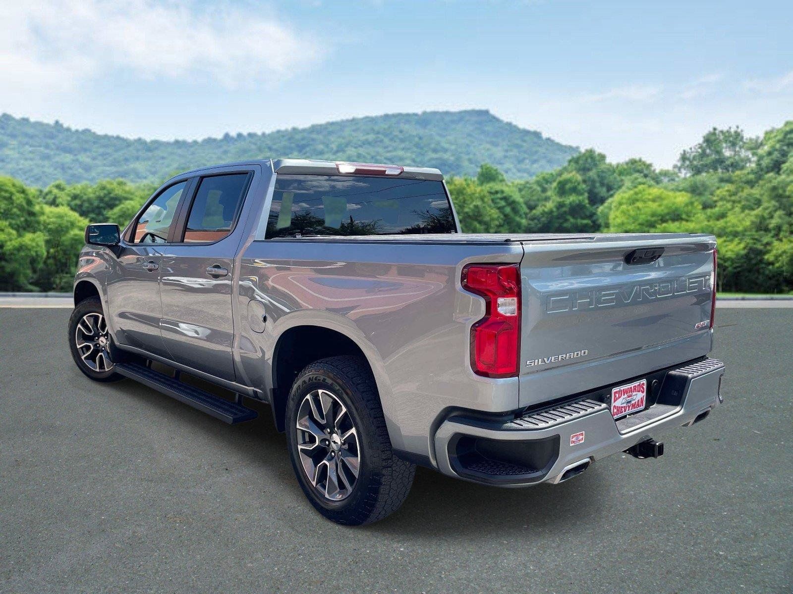 Used 2023 Chevrolet Silverado 1500 RST AWD/4WD image 23