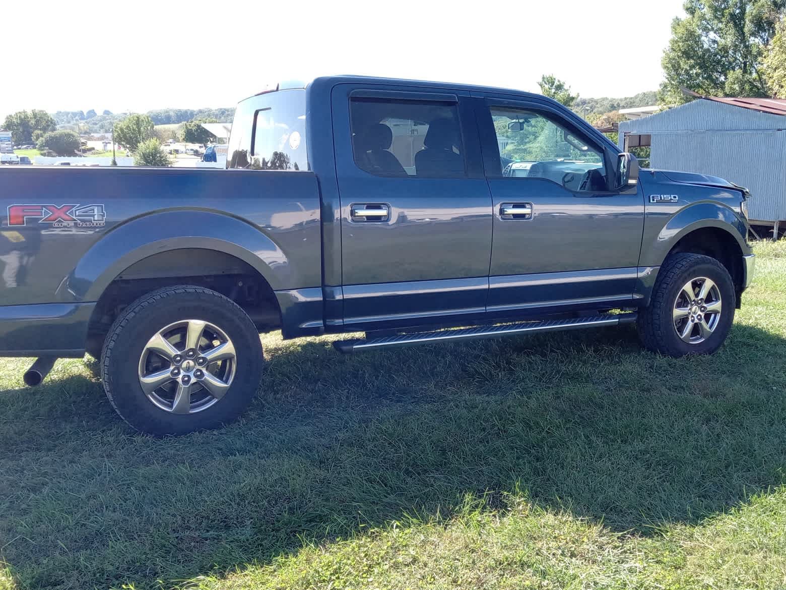 Used 2018 Ford F150 XLT w/ Equipment Group 302A Luxury AWD/4WD image 8