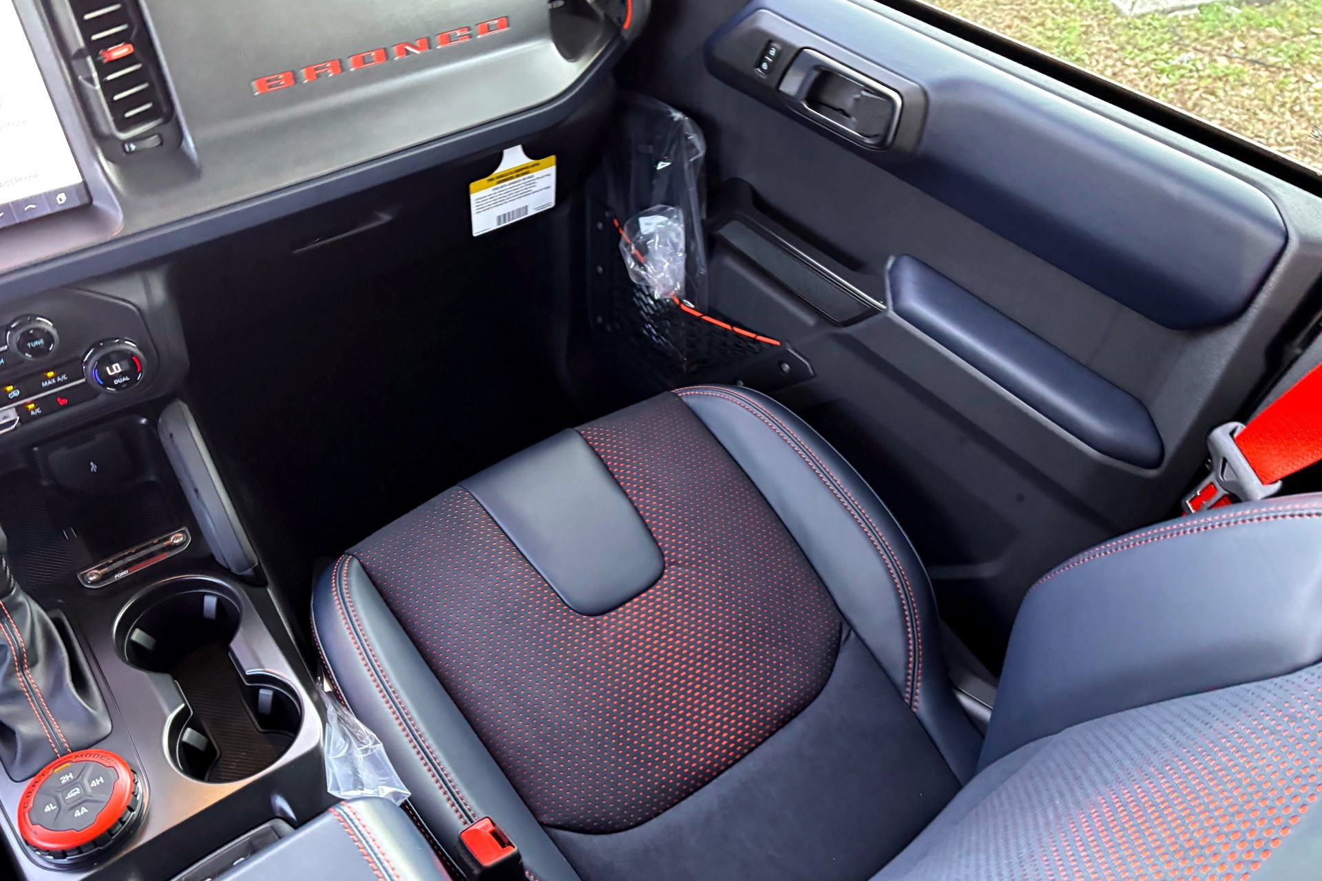 New 2025 Ford Bronco Raptor w/ Interior Carbon Fiber Pack AWD/4WD image 20