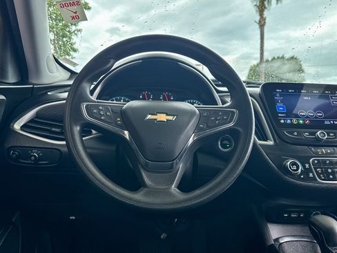 Used 2024 Chevrolet Malibu LT image 23