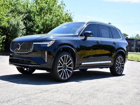 New 2026 Volvo XC90 B6 Plus w/ Protection Package Premier AWD/4WD image 3
