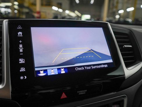 Used 2020 Honda Ridgeline Sport image 28