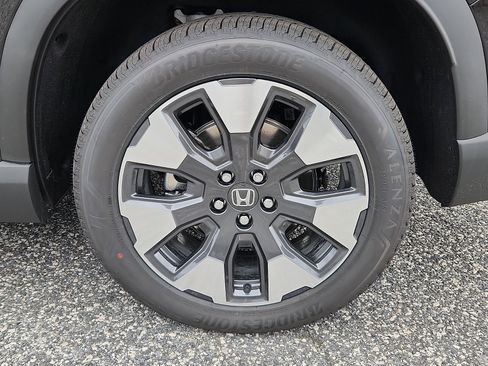 New 2026 Honda Pilot Touring image 5